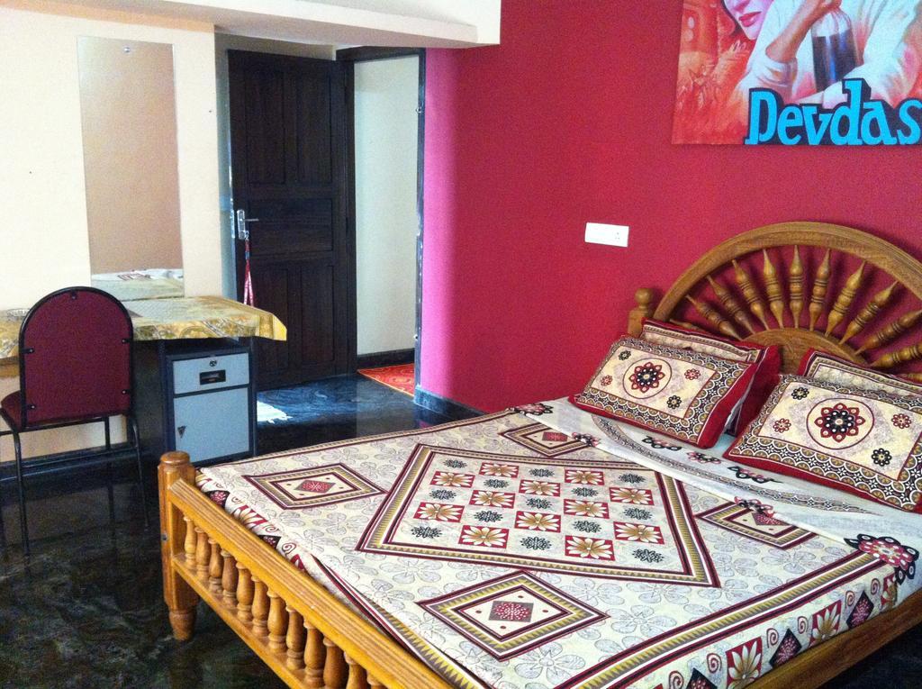 Paradise Inn Guest House Alappuzha Dış mekan fotoğraf